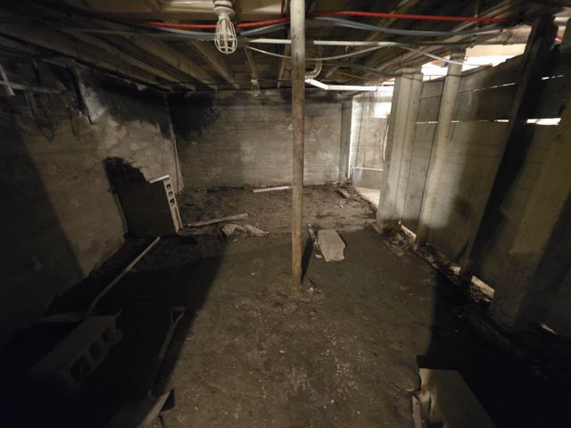 31 Granite Street, Barre City, VT 05641