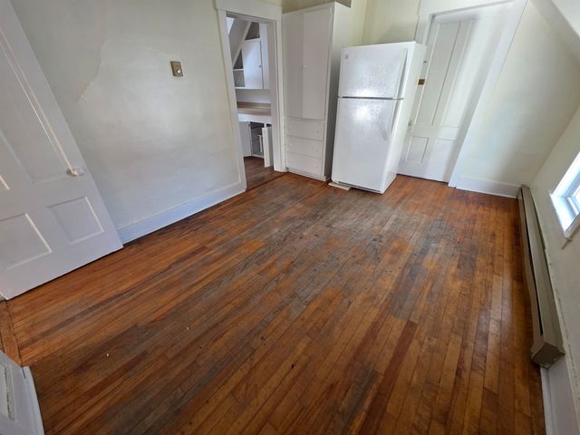 31 Granite Street, Barre City, VT 05641