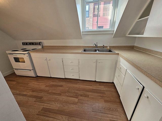 31 Granite Street, Barre City, VT 05641