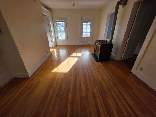 31 Granite Street, Barre City, VT 05641