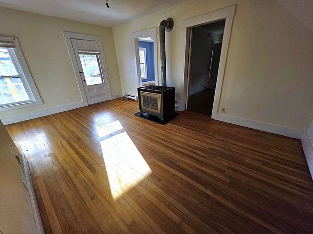 31 Granite Street, Barre City, VT 05641