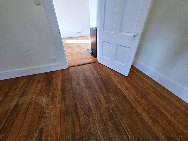 31 Granite Street, Barre City, VT 05641