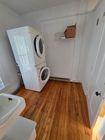 31 Granite Street, Barre City, VT 05641