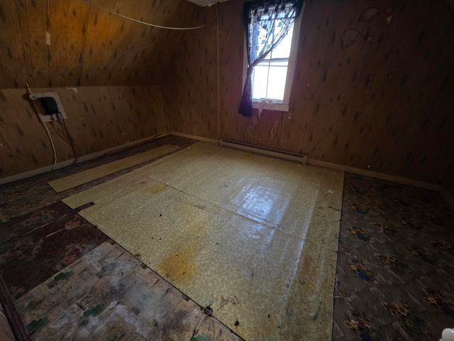 31 Granite Street, Barre City, VT 05641