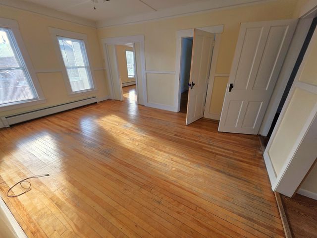 31 Granite Street, Barre City, VT 05641