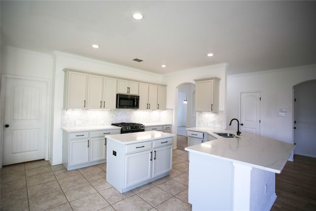 401 Eureka Court, Burleson, TX 76028