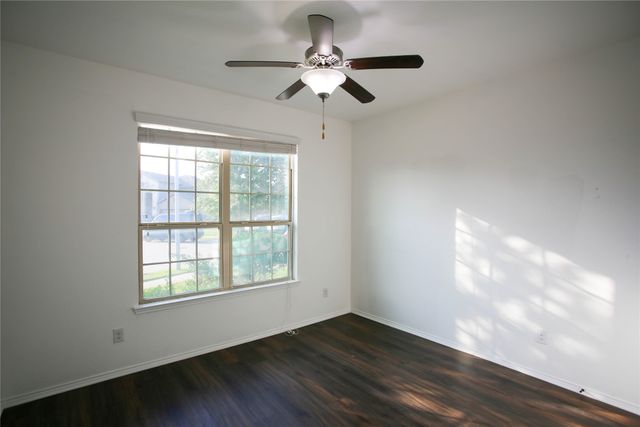 401 Eureka Court, Burleson, TX 76028