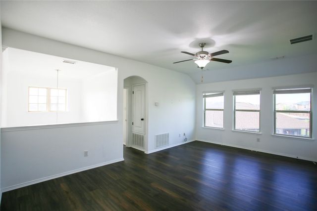 401 Eureka Court, Burleson, TX 76028
