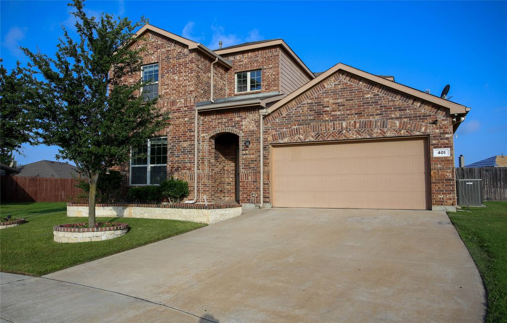 401 Eureka Court, Burleson, TX 76028