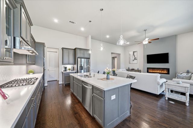 28427 Sunrise View Drive, Spring, TX 77386