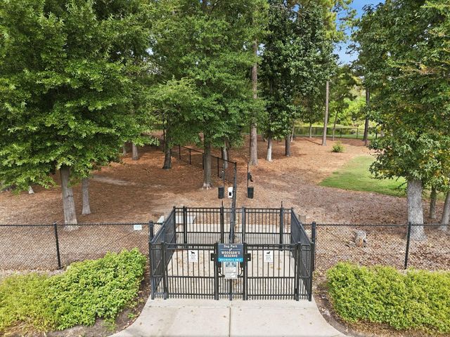 28427 Sunrise View Drive, Spring, TX 77386