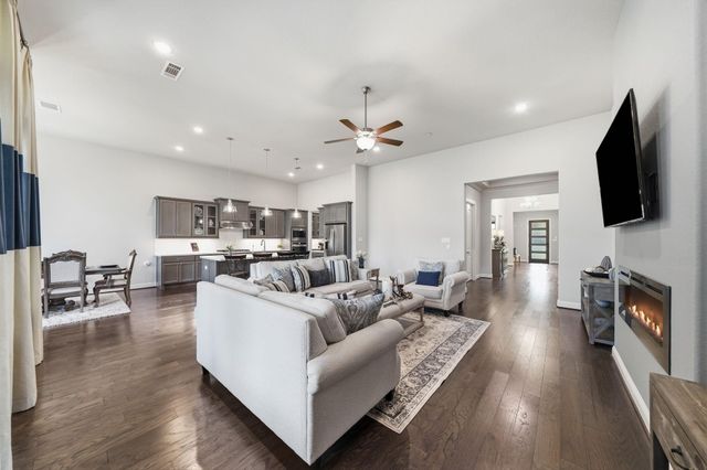 28427 Sunrise View Drive, Spring, TX 77386