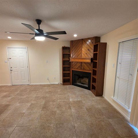 12755 Mill Ridge Drive 402, Cypress, TX 77429