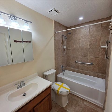 12755 Mill Ridge Drive 402, Cypress, TX 77429