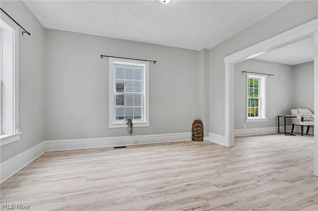 1010 Sawyer Avenue, Akron, OH 44310