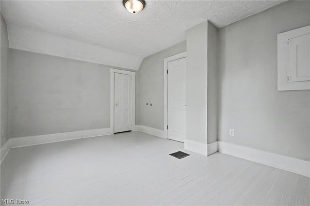 1010 Sawyer Avenue, Akron, OH 44310