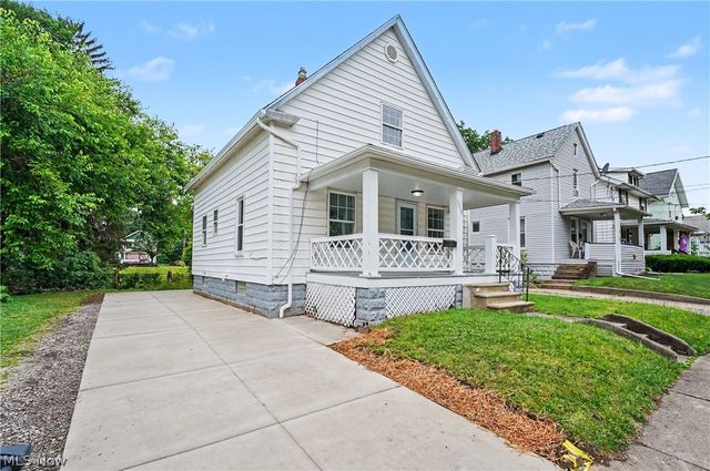 1010 Sawyer Avenue, Akron, OH 44310