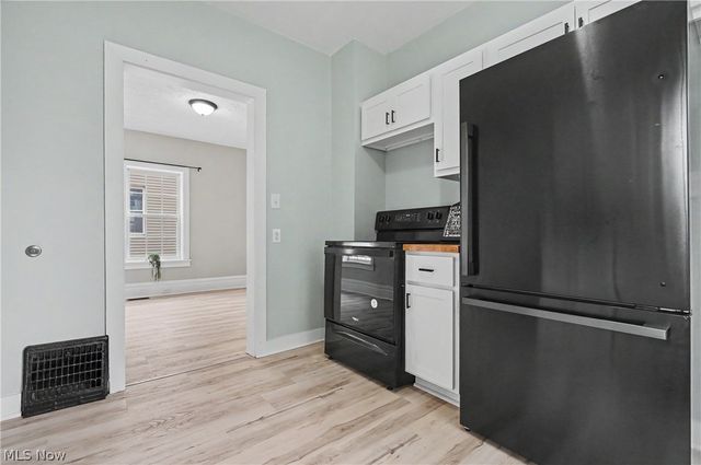1010 Sawyer Avenue, Akron, OH 44310