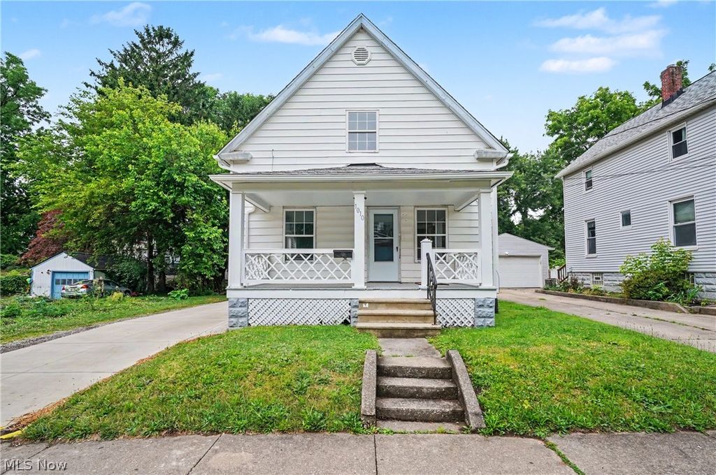 1010 Sawyer Avenue, Akron, OH 44310