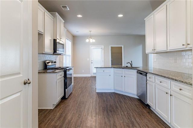 96 Donegal Way, Dallas, GA 30132