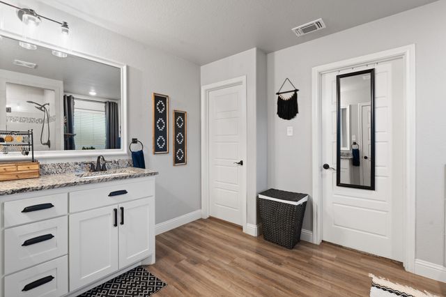 121 Treys Way, Godley, TX 76044