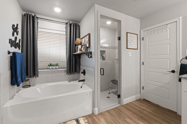 121 Treys Way, Godley, TX 76044