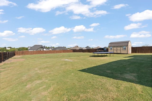 121 Treys Way, Godley, TX 76044