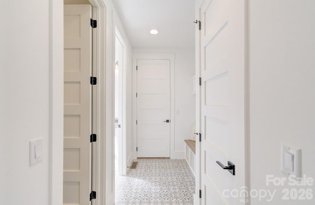 184 Mavrick Drive, Mills River, NC 28759