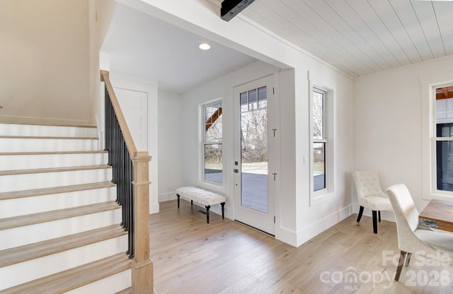 184 Mavrick Drive, Mills River, NC 28759