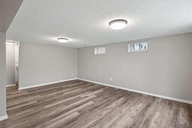 3901 Lake Drive Avenue N, Robbinsdale, MN 55422