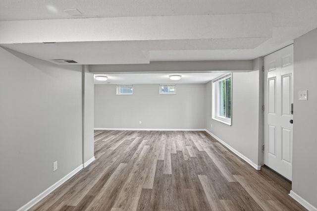 3901 Lake Drive Avenue N, Robbinsdale, MN 55422