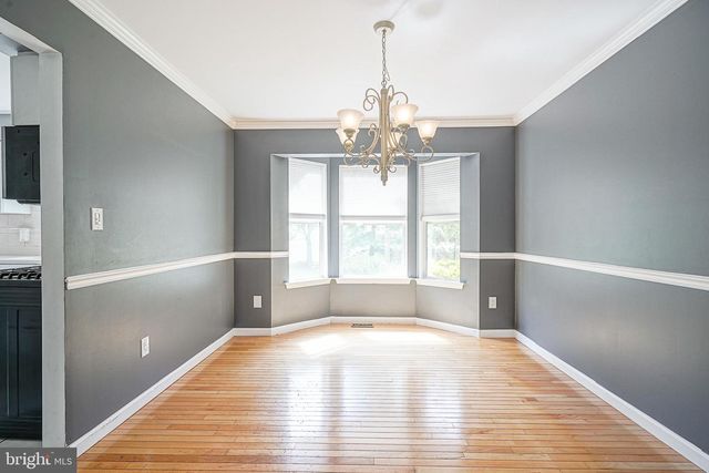 63 LARKSPUR CIR, Sicklerville, NJ 08081