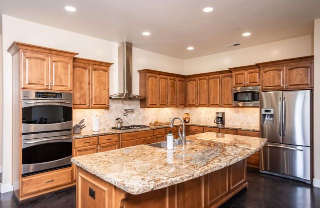 7190 Starkview Pl, Loomis, CA 95650