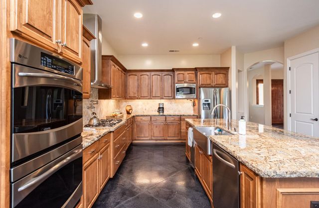 7190 Starkview Pl, Loomis, CA 95650