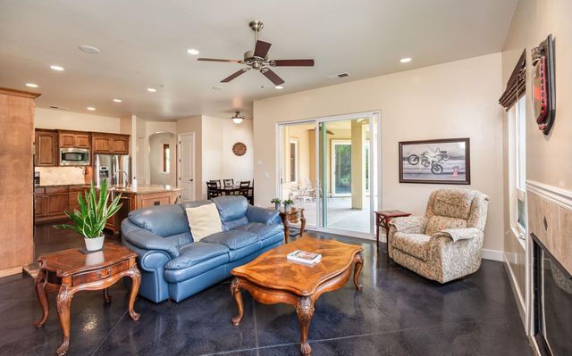 7190 Starkview Pl, Loomis, CA 95650