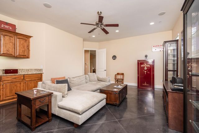 7190 Starkview Pl, Loomis, CA 95650