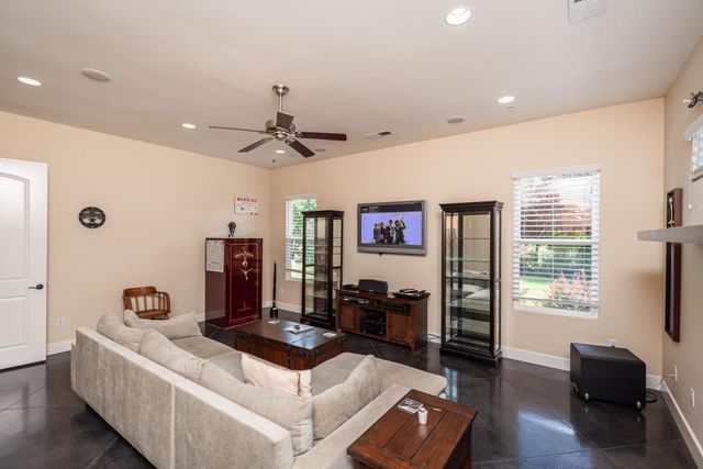 7190 Starkview Pl, Loomis, CA 95650