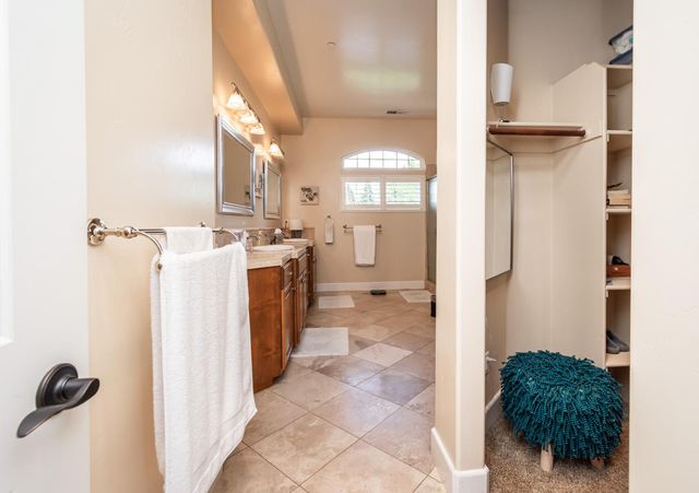 7190 Starkview Pl, Loomis, CA 95650