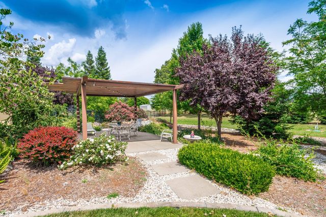 7190 Starkview Pl, Loomis, CA 95650