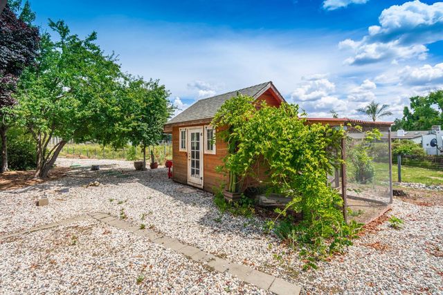 7190 Starkview Pl, Loomis, CA 95650