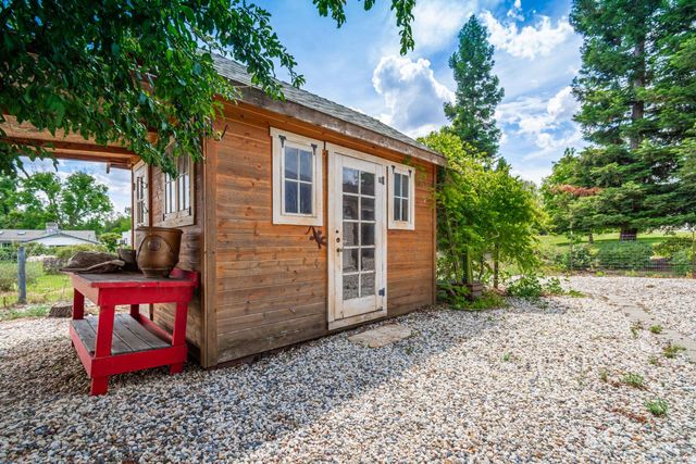 7190 Starkview Pl, Loomis, CA 95650