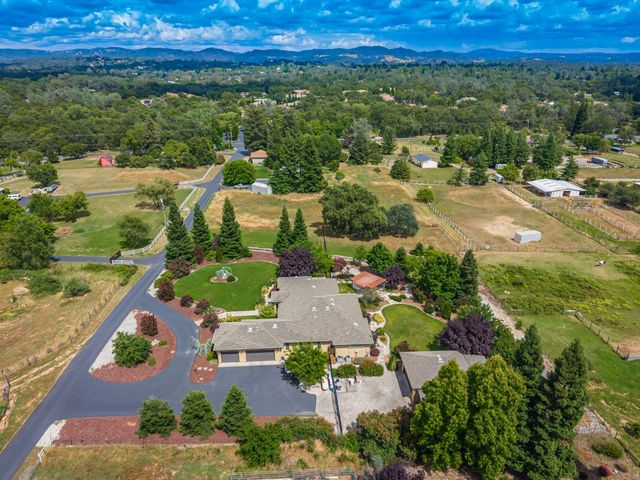 7190 Starkview Pl, Loomis, CA 95650