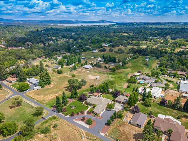 7190 Starkview Pl, Loomis, CA 95650