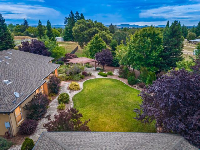 7190 Starkview Pl, Loomis, CA 95650