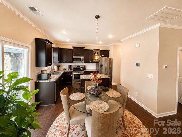 7129 Branch Fork Road, Charlotte, NC 28215