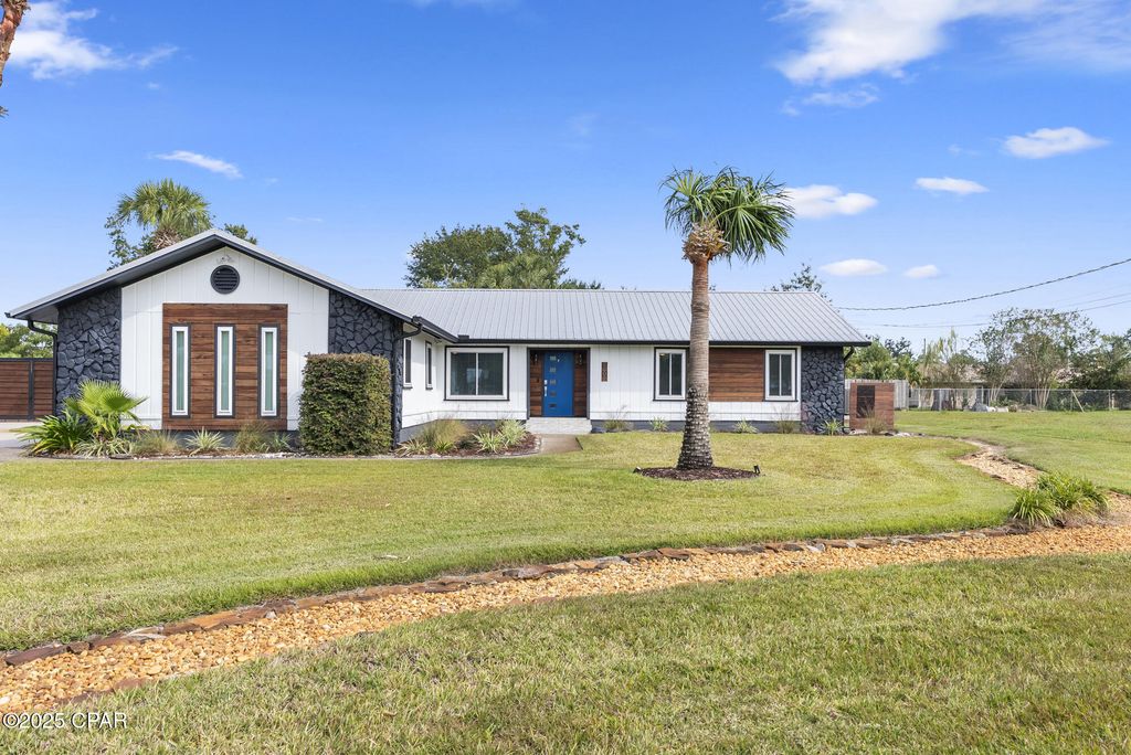 2802 Jamedon Drive, Panama City, FL 32405