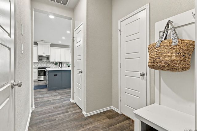 2202 ELYSIAN TRL, San Antonio, TX 78253