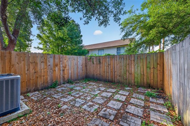 3428 ARBOR OAKS COURT, Tampa, FL 33614