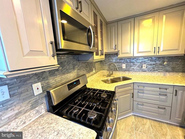 624 JEFFERSON ST NE, Washington, DC 20011