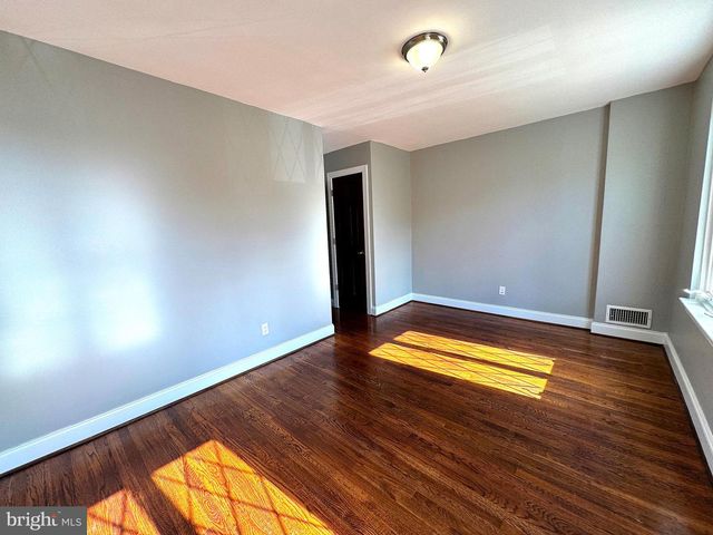 624 JEFFERSON ST NE, Washington, DC 20011